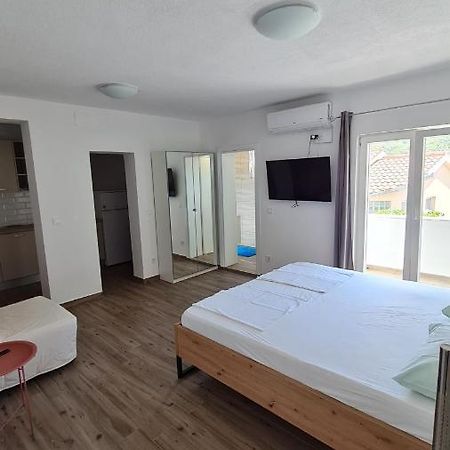 Apartmani Mlinar - Studio Apartment Grebaštica Eksteriør billede